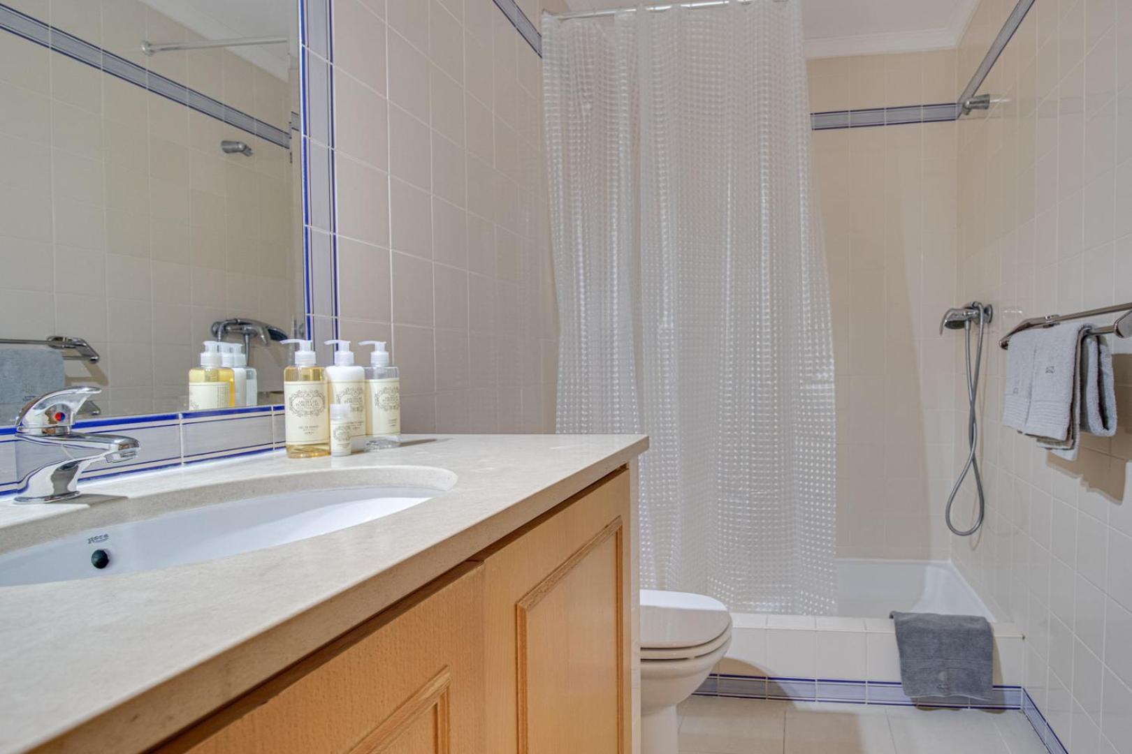 Lovely 2Bd Apart 500M Beach Ac Wi-Fi Pool Balcony Albufeira Buitenkant foto